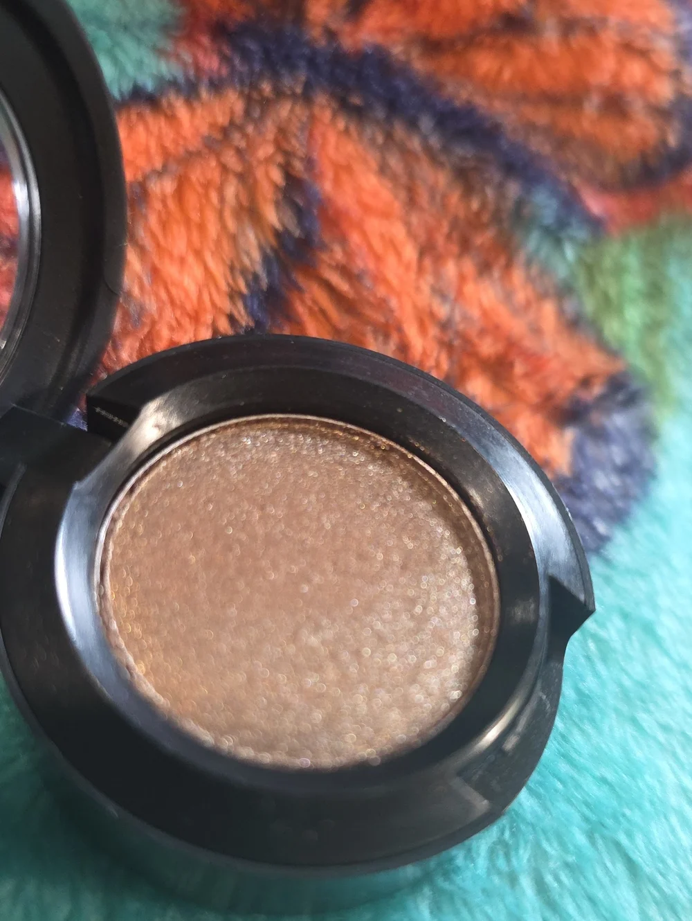 MAC Cosmetics mac single